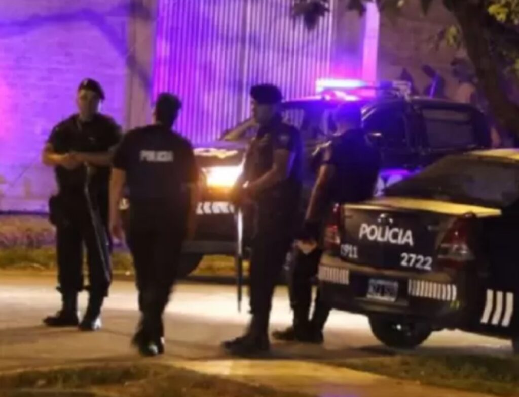 Allanamiento antidrogas en Capital: encontraron a una joven desaparecida en una «cueva narco»