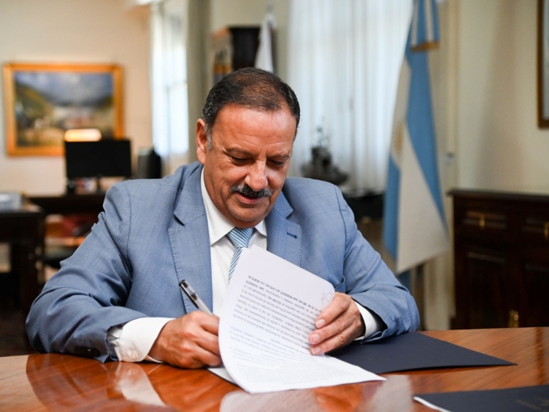 Quintela convoca a elecciones para renovar la Cámara de Diputados en octubre