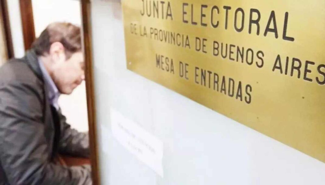 La Junta Electoral otorgó una prórroga y este lunes aún se podrán presentar las listas de candidatos en Provincia de Bs. As.