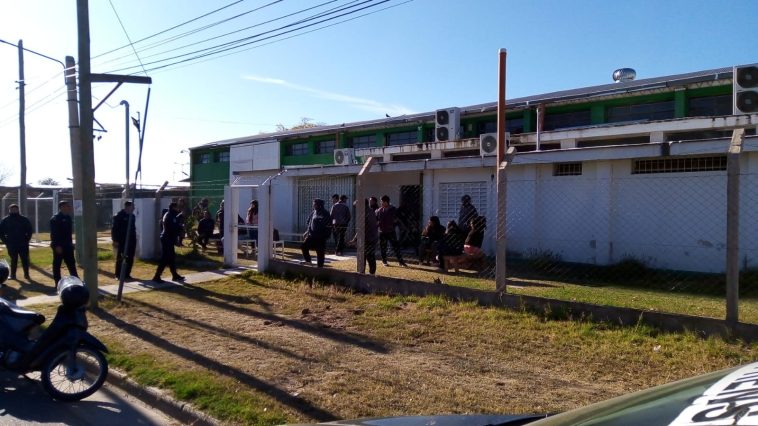 La textil Victoria Outdoor en crisis y un gobierno ausente frente al reclamo obrero