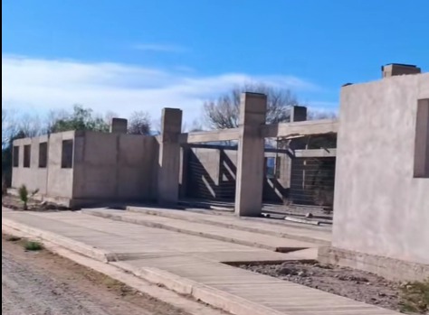 La ruta del dinero en La Rioja: denuncian millones sin obras en terminales inconclusas