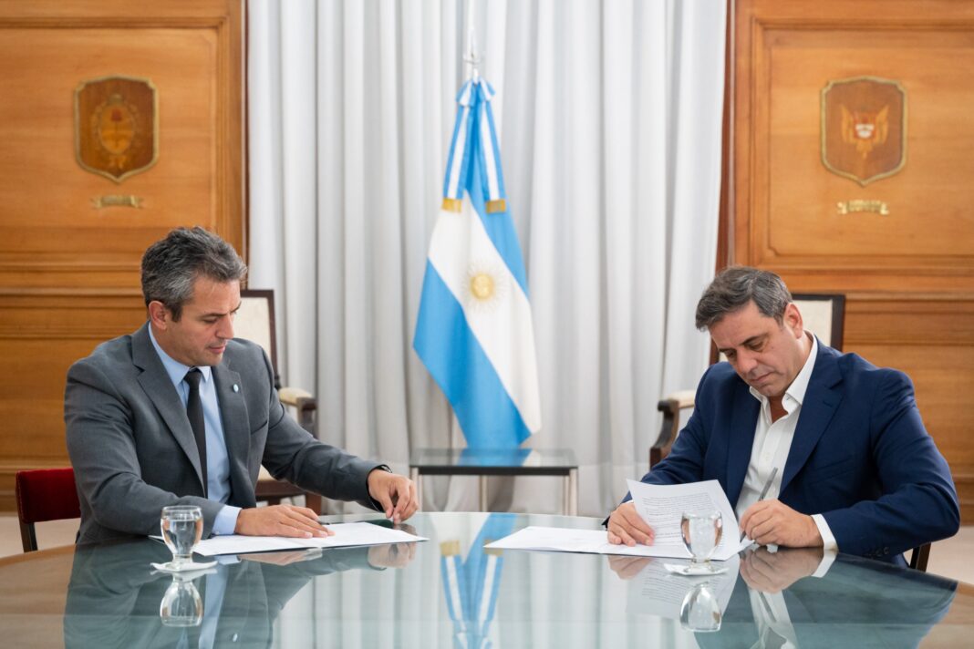 DIPUTADOS FIRMÓ UN CONVENIO PARA IMPULSAR LA CAPACITACIÓN DE LA BOLETA ÚNICA PAPEL