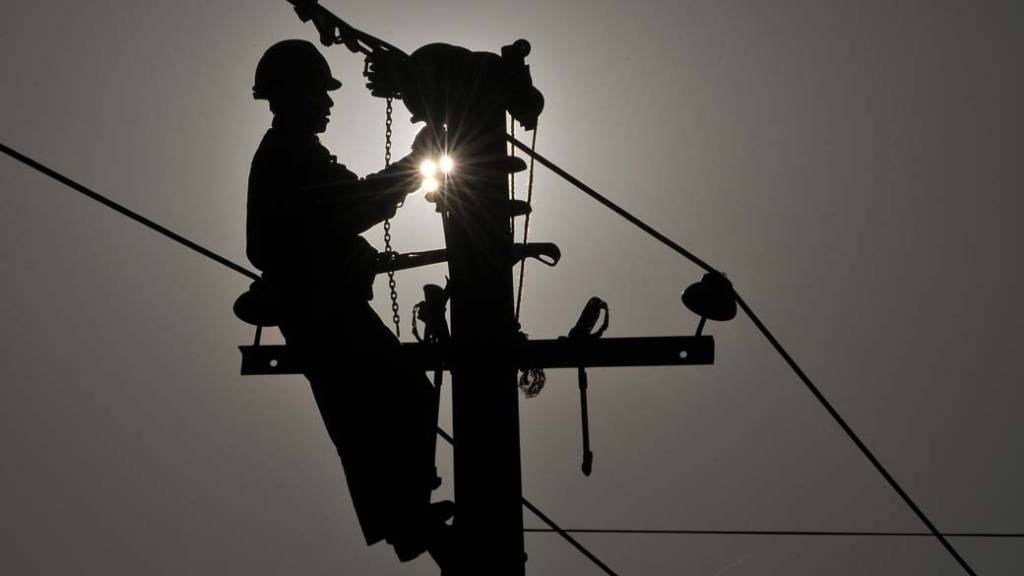 Alarmas por el sistema eléctrico riojano: el gobierno pide “uso racional” mientras EDELaR sigue sin garantizar el servicio