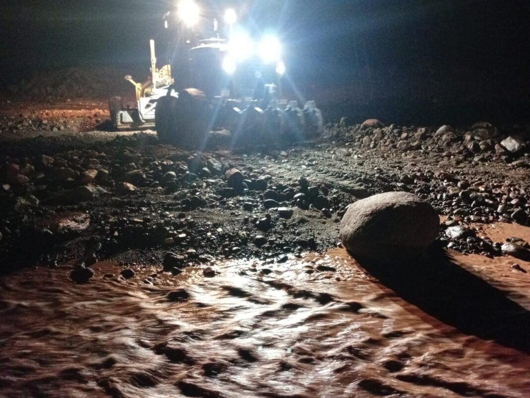 Noche crítica en la RN 78: crecida de ríos puso en jaque la circulación y Vialidad Nacional evitó el corte total