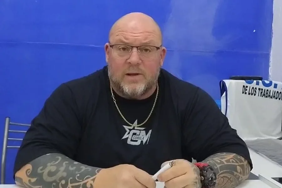 Di Fiori no se guardó nada al hablar de la construcción y el Gobierno Provincial