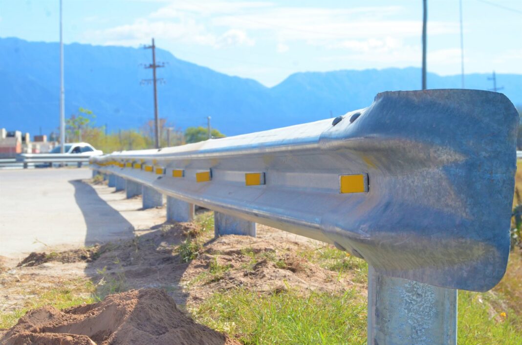 Seguridad recuperada en la RN 38: finalizó con éxito el operativo de colocación y reparación de barandas en la travesía urbana