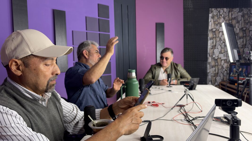 «Te toman el pelo con medidas tribuneras»: Emanuel Akiki, destapó la improvisación oficial frente al endeudamiento y la crisis en La Rioja